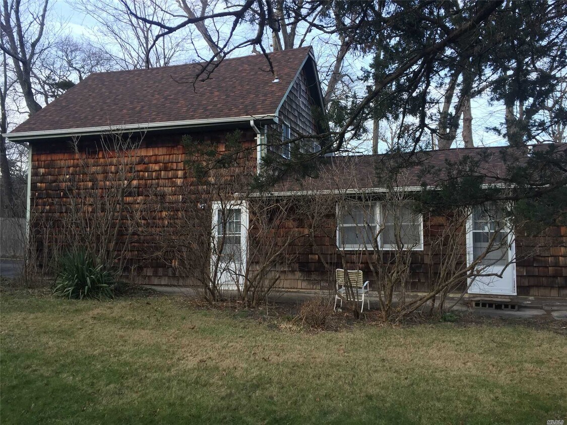 Primary Photo - 75 Old Field Rd