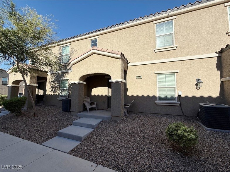 Foto principal - 4628 Woolcomber St