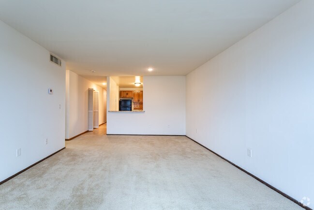 1HAB, 1.5BA - Comedor - C - Bayside Village Apartments