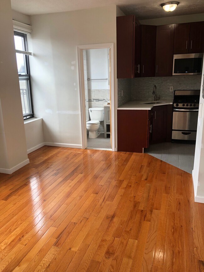 Foto del edificio - 91 Graham Ave