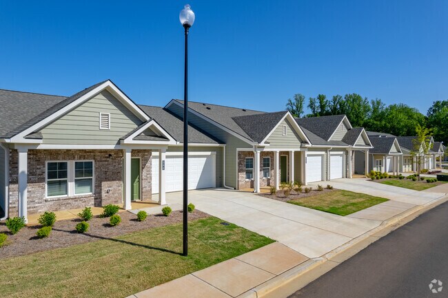 Foto del edificio - Hardy Springs 55+ Active Adult