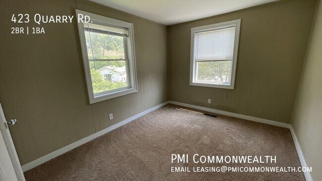 Building Photo - 2 Bed / 1 Bath Single Family (Available 6/...