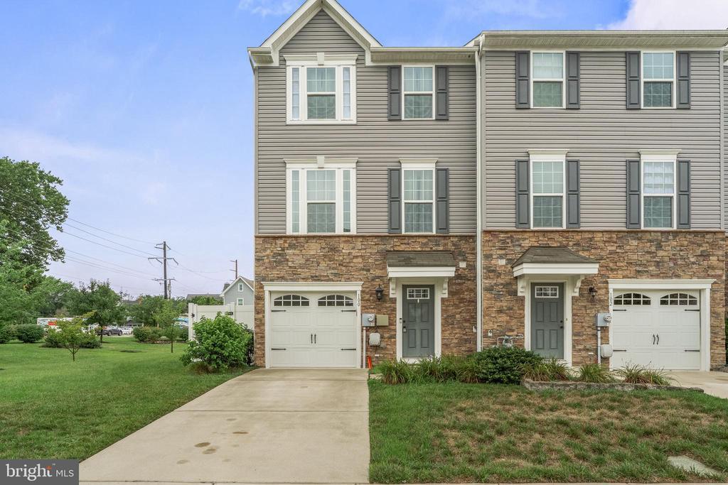 Primary Photo - 100 Meridian Ln