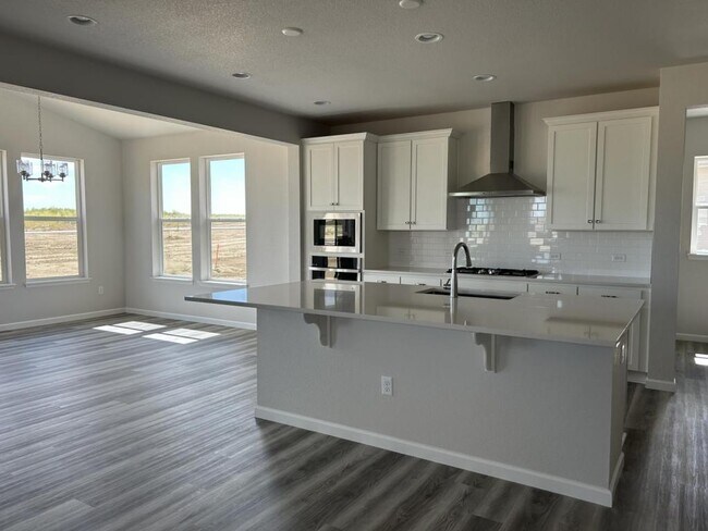 Foto del edificio - 6369 Icegrass Ave