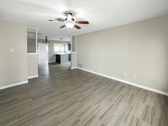 Building Photo - 4 Bed in Eunice, NM!