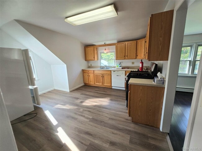 Building Photo - 202 Peekskill Hollow Rd