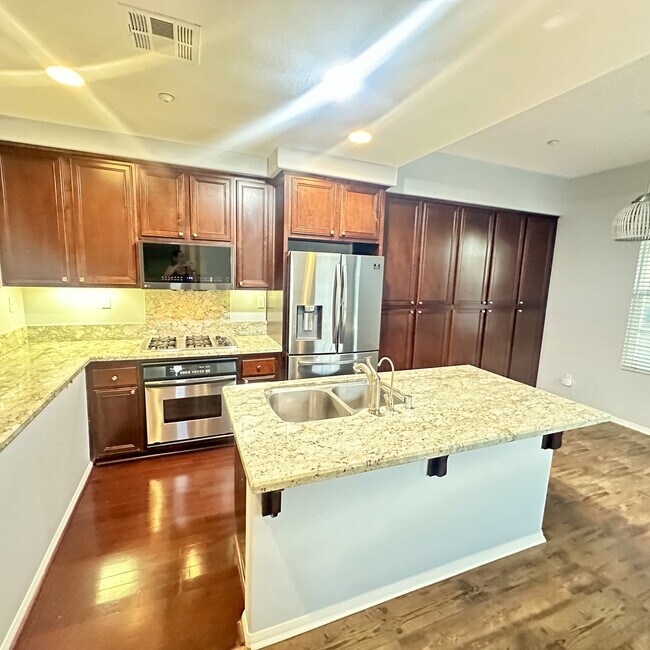 Foto del edificio - 2649 Villas Way