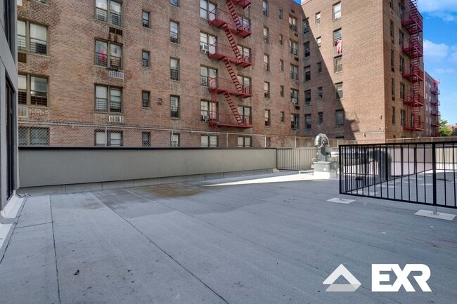 Building Photo - 14815 89th Ave