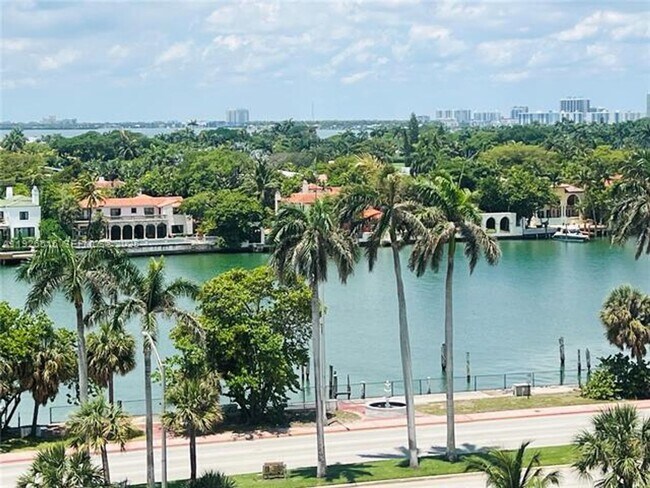 Foto del edificio - 225 Collins Ave