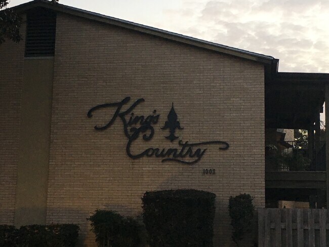 Fotografía del edificio - 1008 S College Rd