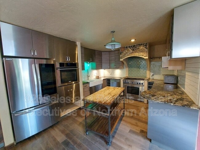 Building Photo - 5094 N Agave Trl