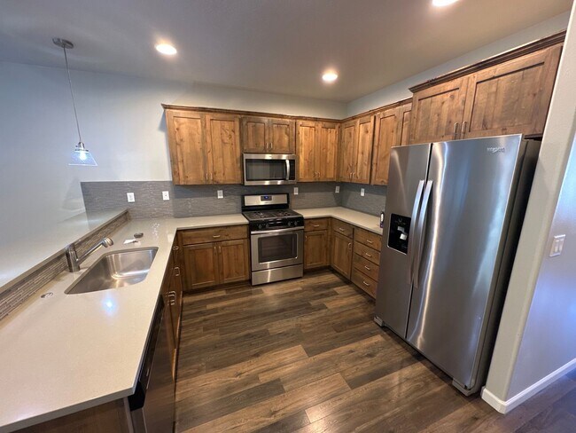 Foto del edificio - NW Redmond, Corner Lot 3 Bdrm House, 2 Bat...