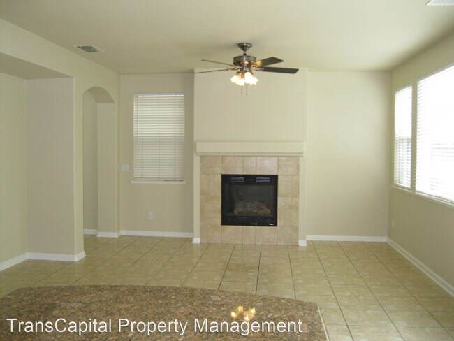 Building Photo - 3 br, 2.5 bath House - 3956 Prosser Street