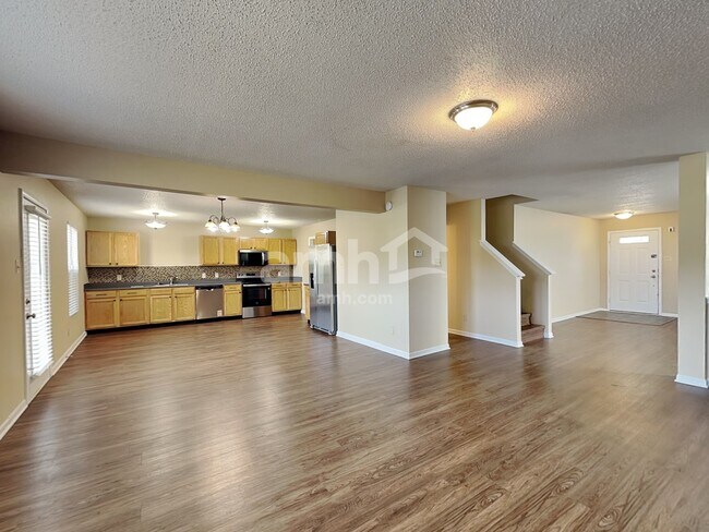Foto del edificio - 10352 Fairmont Ln