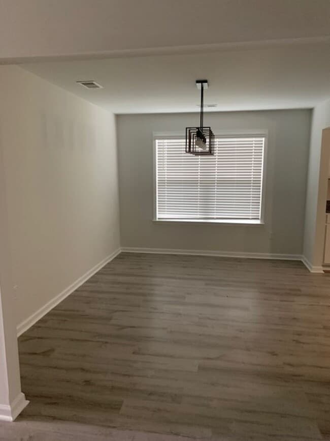 Building Photo - 7114 Luna Mae Ct