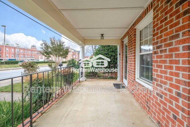 Foto del edificio - 1421 Idlewood Ave