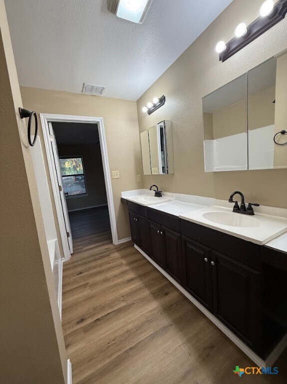 Foto principal - 2100 Farm To Market Rd 2722