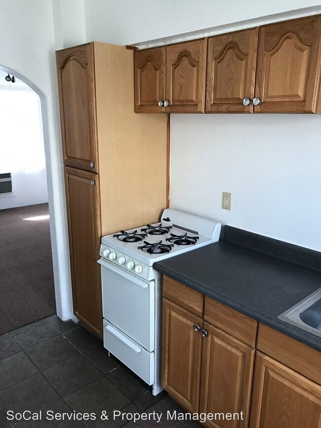 Foto del edificio - 2231 N Palm Canyon Dr