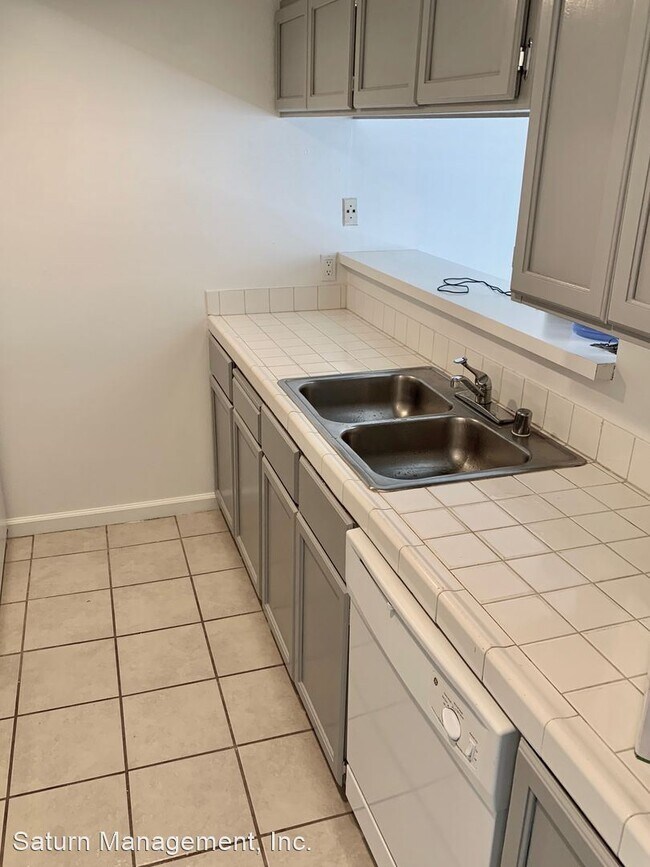 Foto del edificio - 3725 Jasmine Ave