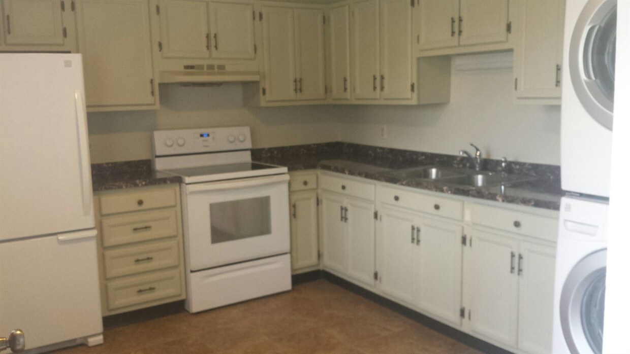 Primary Photo - 2 br, 1 bath House - 234 3rd Ave. W. #1N