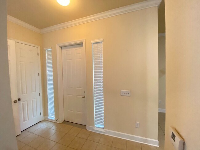 Foto del edificio - Spacious 3/3.5 Condo with Garage in Fleming Island