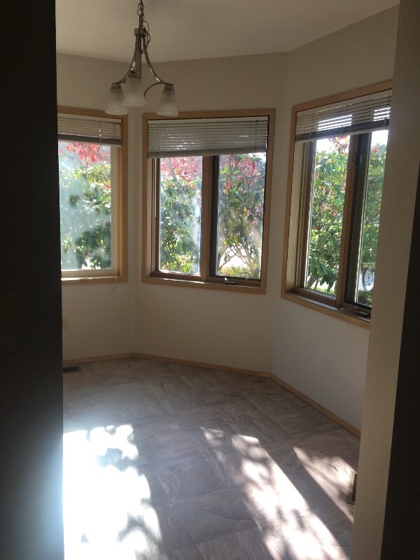 Building Photo - 1250 Northwind Cir