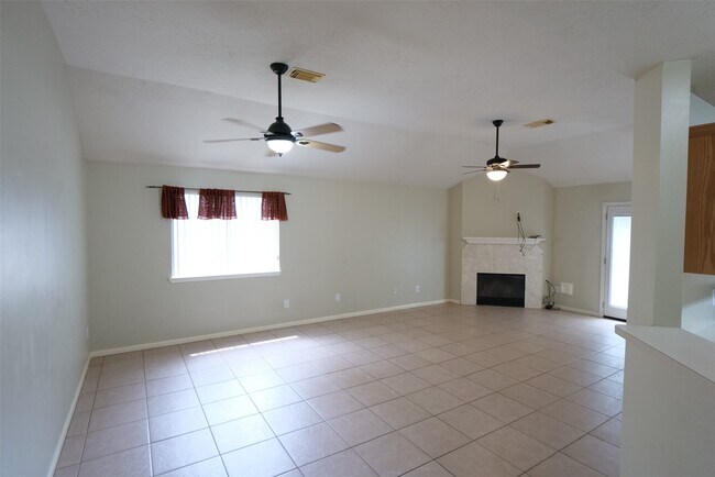 Foto del edificio - 23135 N Waterlake Dr