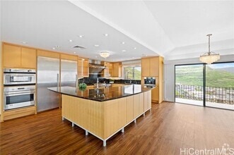 Building Photo - 941 Aliamanu Pl