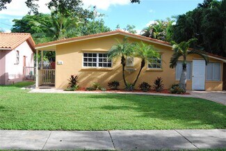 Building Photo - 270 S Melrose Dr