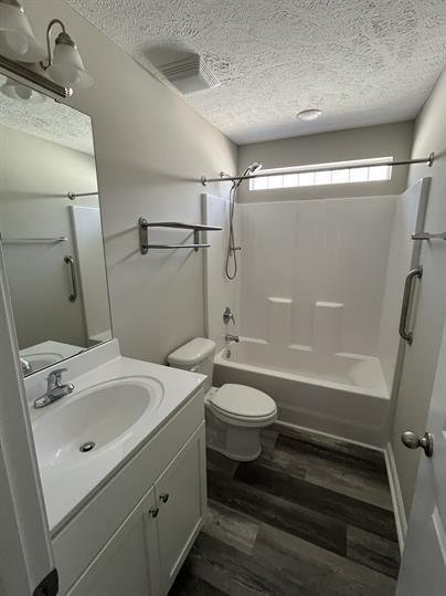 Foto del edificio - 209 Leste Rd