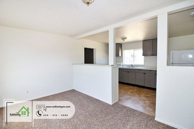 Foto del edificio - 5410 Happy Valley Rd