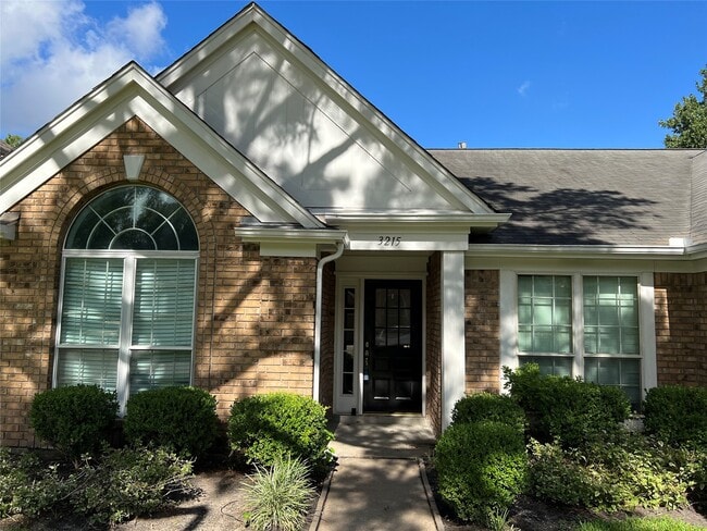 Building Photo - 3215 Bluebonnet Meadows Ln