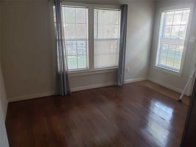 Foto del edificio - 2218 Arbor St