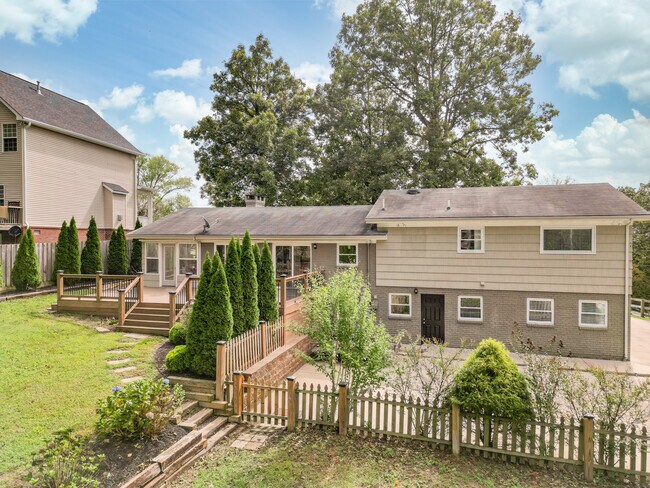 Foto del edificio - 11225 Sonja Dr