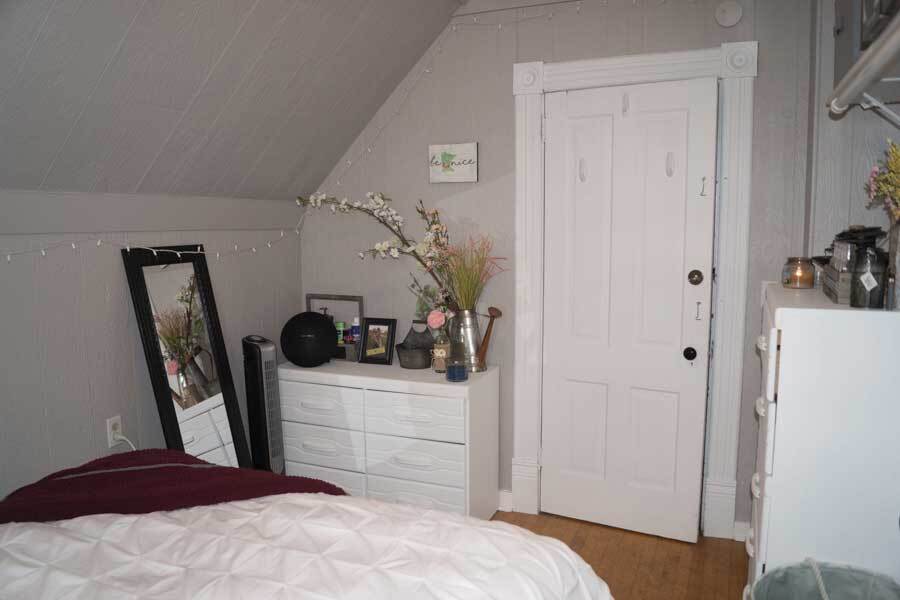 Foto principal - 417 N 8th Ave E