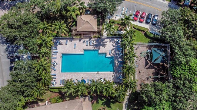 Foto del edificio - 4333 Vineyard Cir