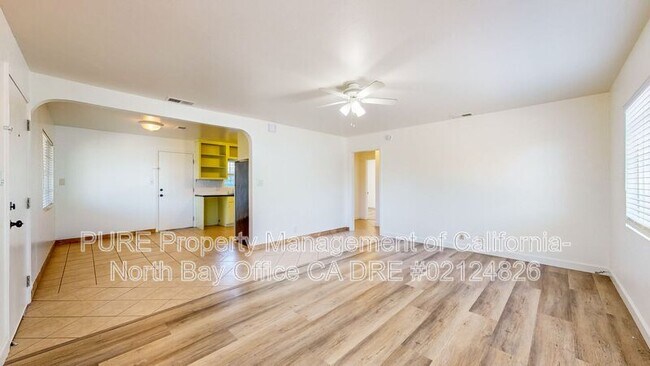 Building Photo - 1449 Corby Ave