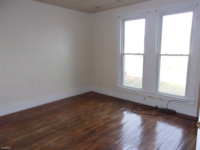 Building Photo - 209 N Nanticoke Ave