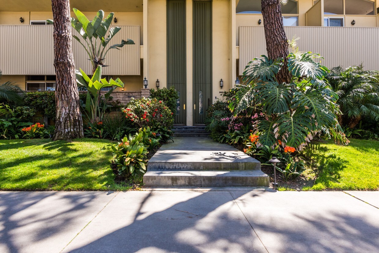 4721 La Villa Marina, Marina del Rey, CA 90292 Townhome Rentals in