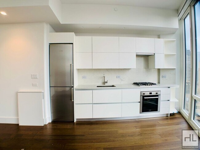 Building Photo - East 44th Street