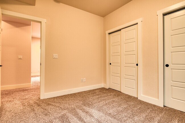 Building Photo - Custom Gold Hill Mesa 4-Bedroom Home on Co...