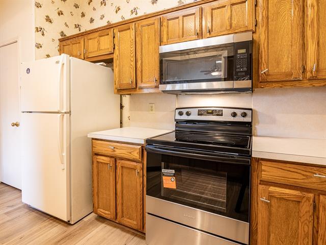 Building Photo - 2016 Hearthside Ln