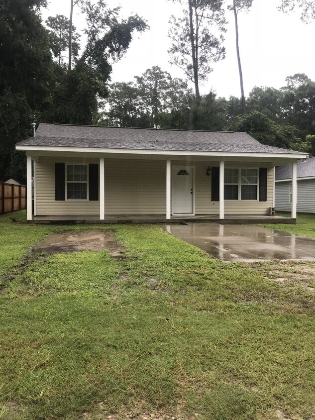 Primary Photo - House for Rent in Wakulla Gardens