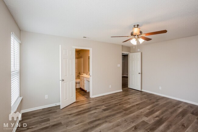 Building Photo - 12305 Bearsdale Dr