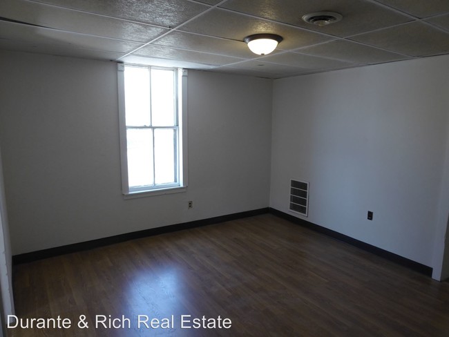 Building Photo - 1346 Washington Ave