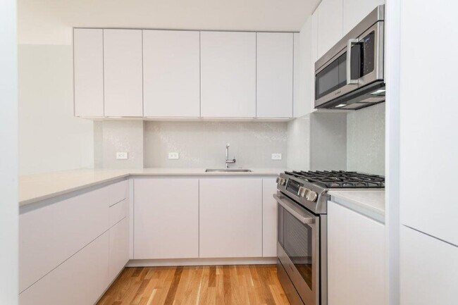 Foto del edificio - 1424 Columbia Rd