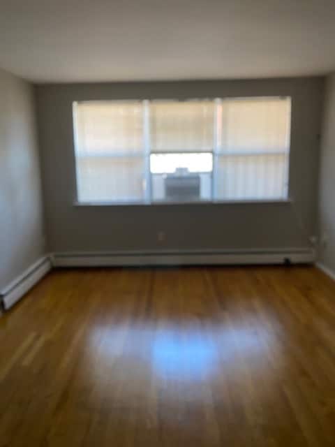 Foto del edificio - 371 Johnson Ave