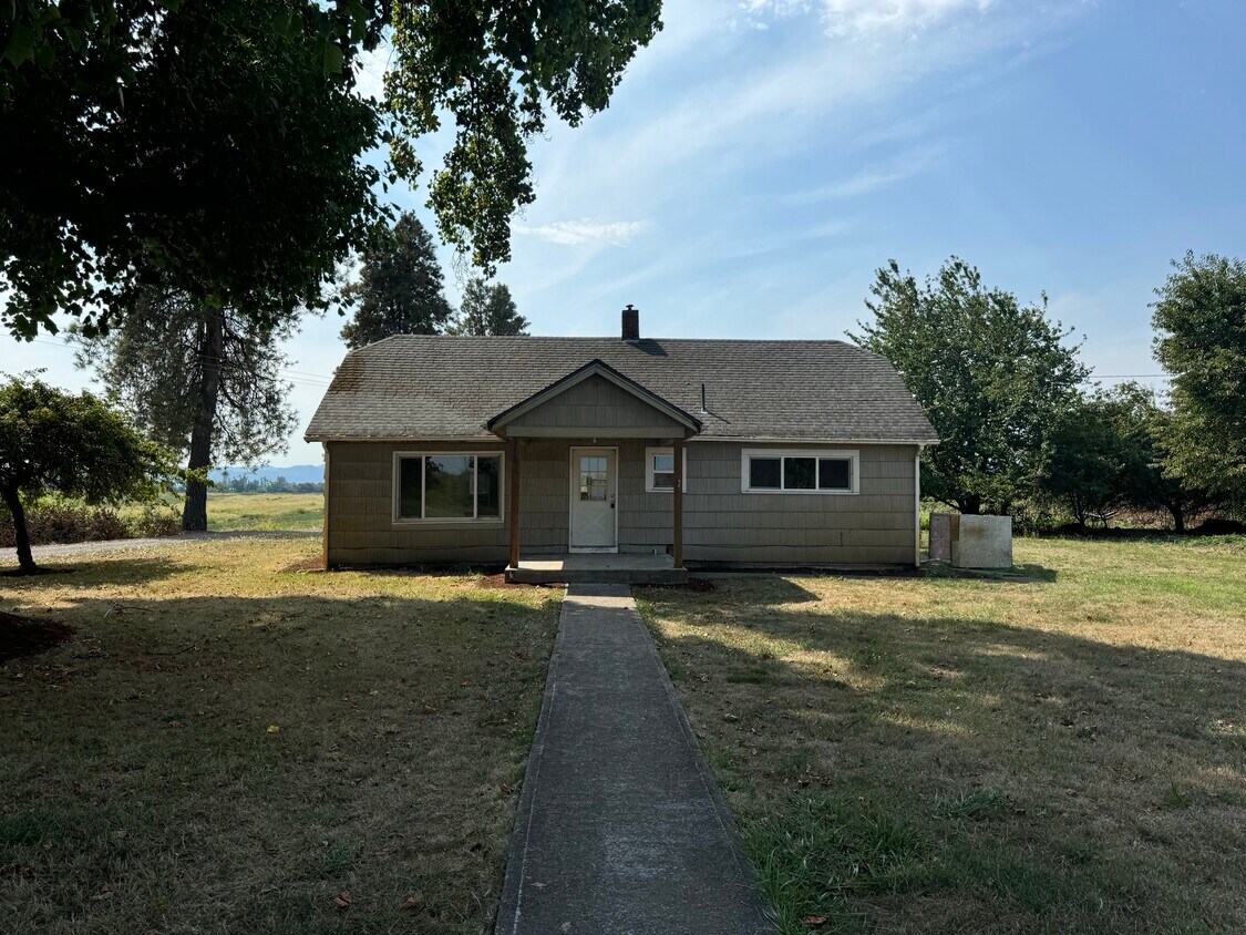 Primary Photo - 36671 Ellis Farm Rd
