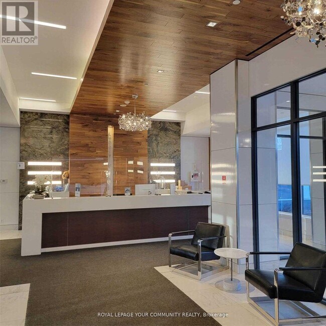 Photo du bâtiment - 7890 Bathurst St