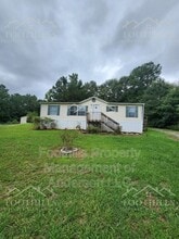 Building Photo - 104 Hickory Forest Dr